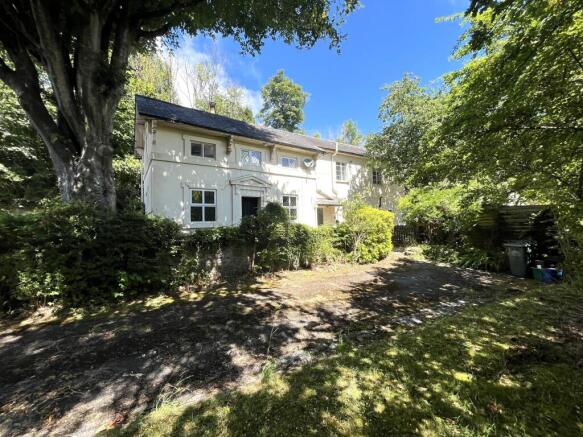 3 bed property, in Dart Bridge Road, £315,000