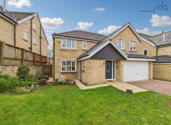 4 bed property, in Highgrove Road, £550,000