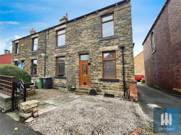 2 bed property, in Greenside Road, £135,000