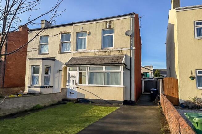 3 bed property, in Zetland Street, £170,000
