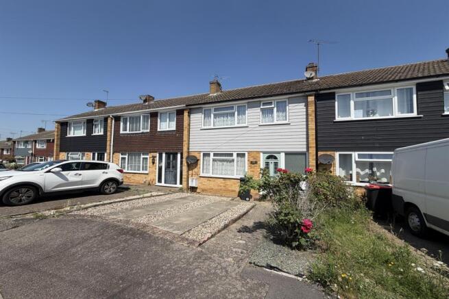 3 bed property, in Lodge Road, £300,000