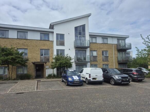 2 bed property, in 30, £120,000