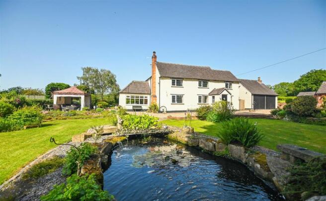 4 bed property, in Brick Kiln Croft, £1,250,000