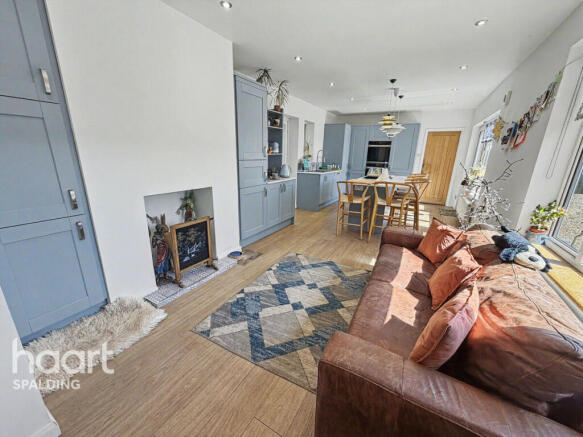 3 bed property, in SPALDING PE12, £350,000