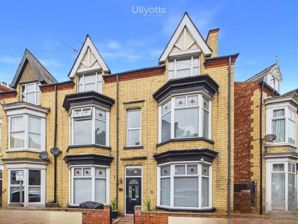 4 bed property, in Blackburn Avenue, £199,950