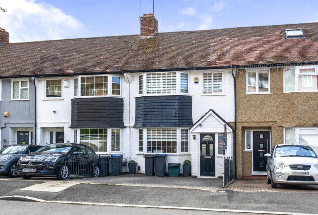 3 bed property, in Lynmouth Avenue, £500,000