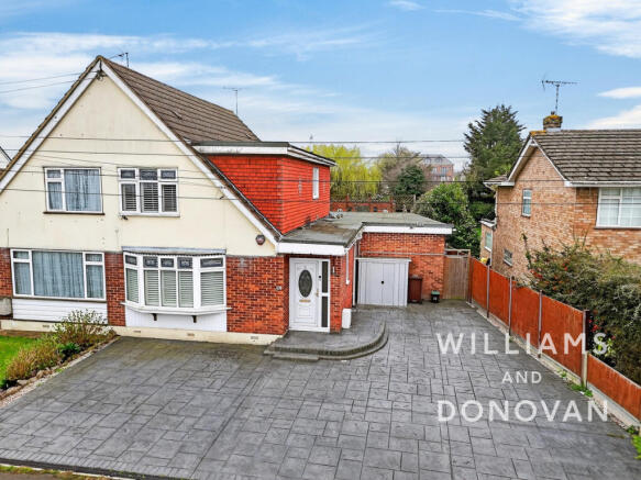 3 bed property, in Linden Road, £475,000