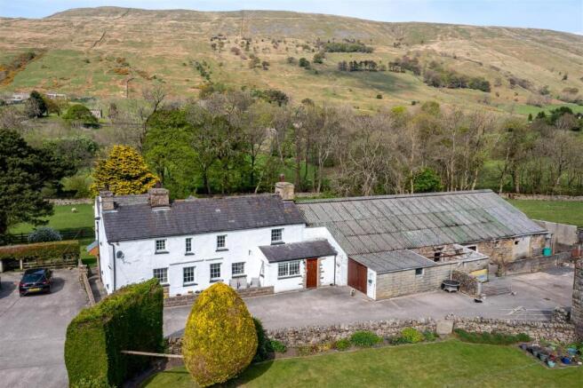 4 bed property, in Lot 1 - East Bridge End Farm, £625,000