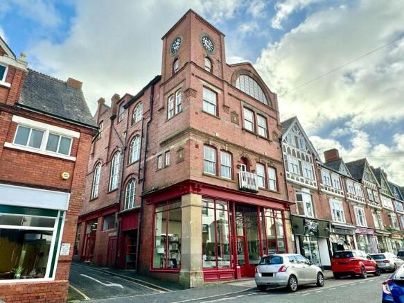 2 bed property, in Middleton Street, £88,000