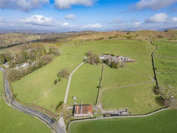10 bed property, in Sunny Brow Farm, £1,400,000