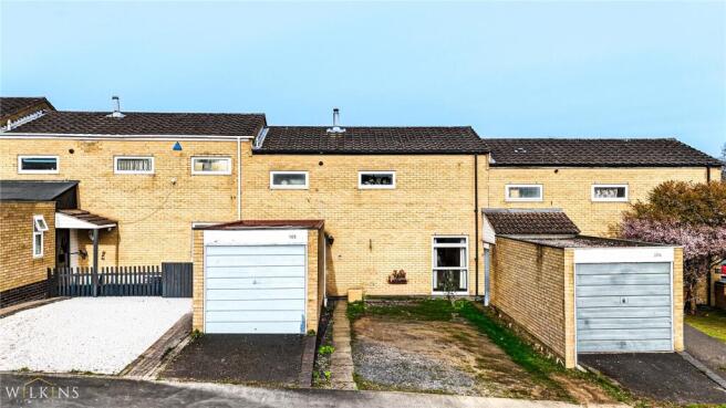 2 bed property, in Chapelon, £160,000