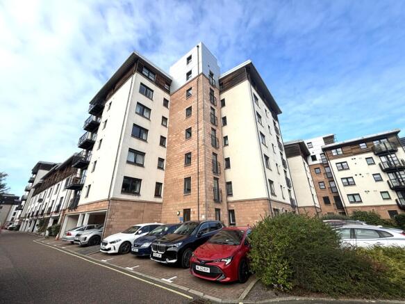 3 bed property, in Flat 3, £350,000