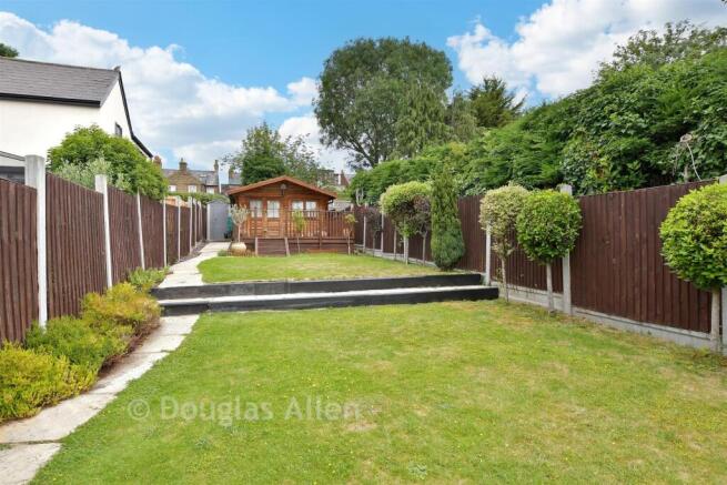 2 bed property, in Brook Road, £550,000