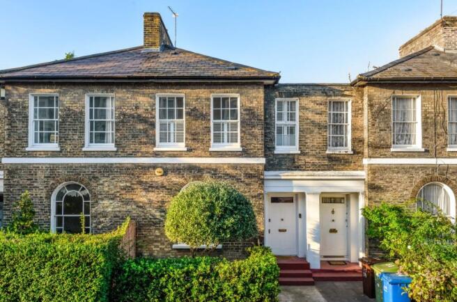 3 bed property, in Lorrimore Road, £1,100,000