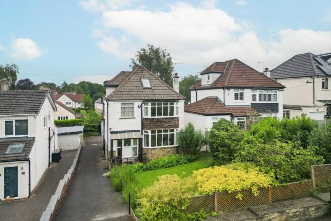 4 bed property, in West Park Road, £595,000