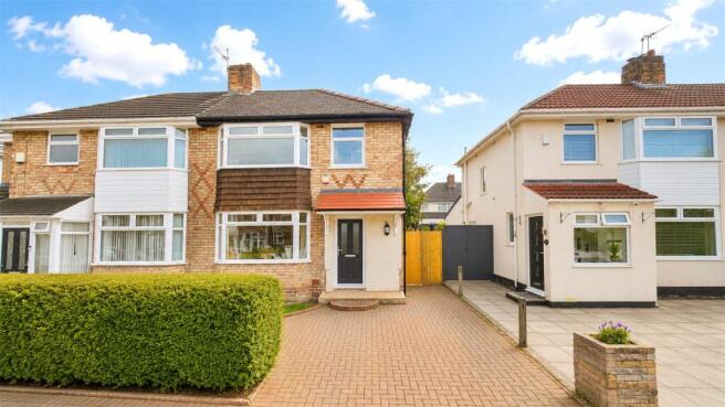 3 bed property, in Francis Way, £239,995