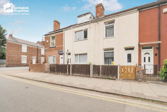 2 bed property, in Gordon Street, £70,000