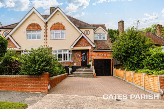4 bed property, in Waldegrave Gardens, £1,250,000