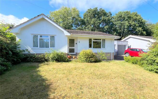 2 bed property, in Woodhayes Avenue, £435,000