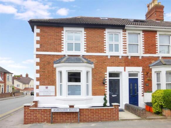 6 bed property, in Ashford Road, £575,000