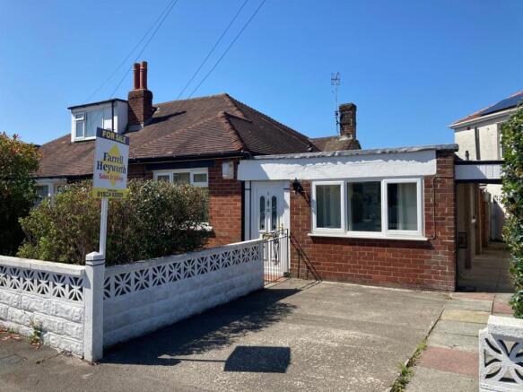 3 bed property, in Rylstone Drive, £195,000