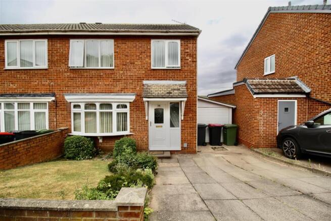 3 bed property, in Temple Way, £270,000