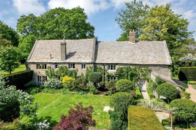4 bed property, in Manor Farm House, £1,650,000