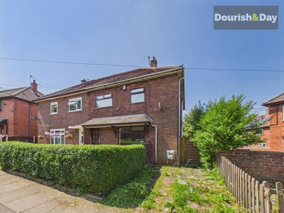 3 bed property, in Norwich Road, £155,000