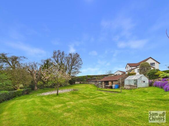 3 bed property, in Stockhill Road, £750,000