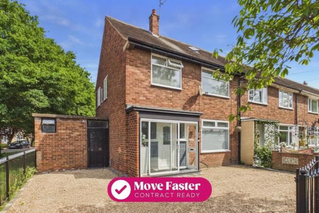 5 bed property, in Strensall Road, £175,000