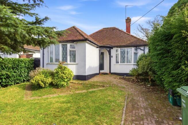 2 bed property, in Mount Drive, £600,000