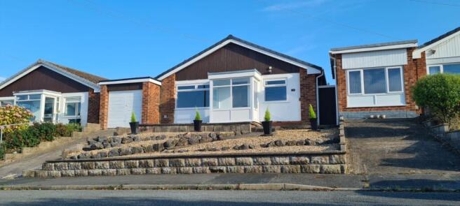 2 bed property, in Powys Road, £265,000