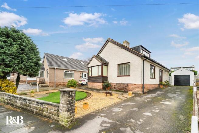 3 bed property, in 15 Bay View Crescent, £335,000