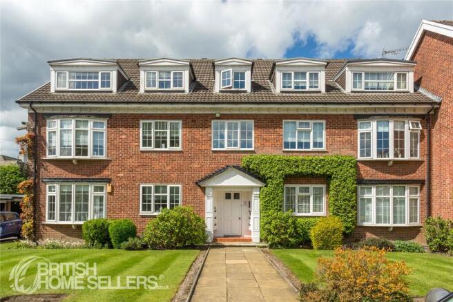 2 bed property, in Cavendish Mews, £175,000