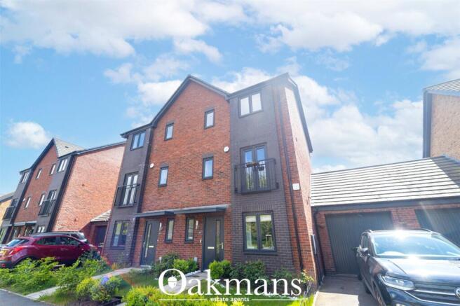 3 bed property, in Waterside Crescent, £350,000