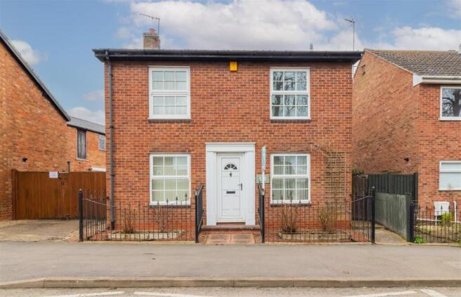 3 bed property, in Coventry Street, £380,000