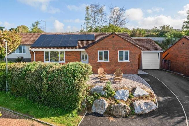 3 bed property, in New Meadow, £435,000