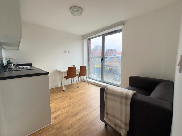 Studio, in 40 Norfolk House 1, £52,000