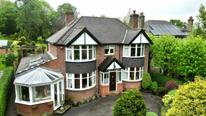 4 bed property, in Chapel Lane, £795,000
