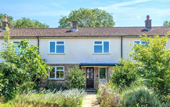 3 bed property, in Lypiatt Mead, £110,000