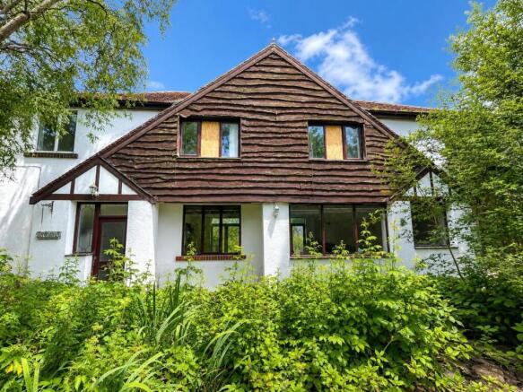 Land, in Beckondale, £385,000