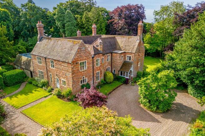 6 bed property, in Harrington, £1,300,000