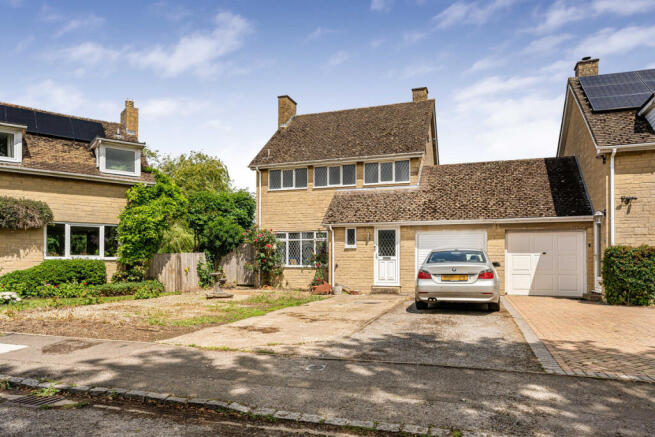 3 bed property, in The Butts, £425,000