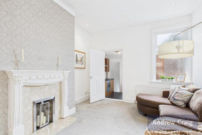 3 bed property, in St. Vincent Street, £120,000