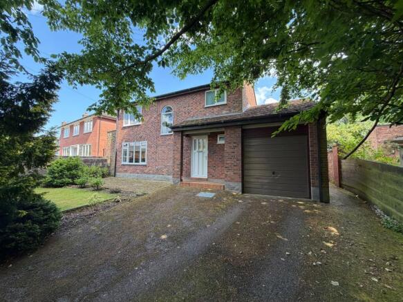 3 bed property, in Marlborough Gardens, £295,000