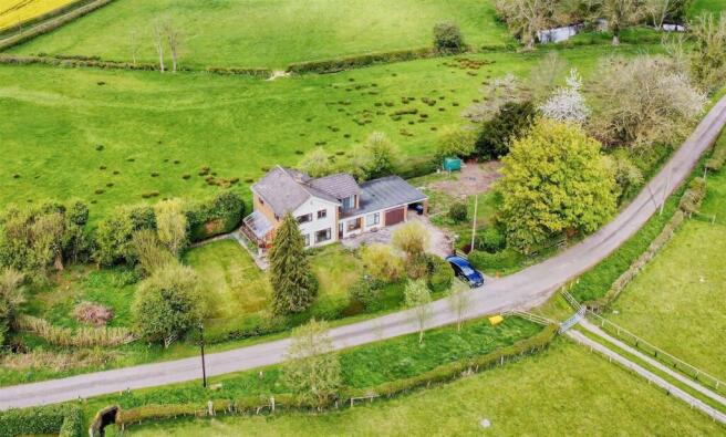4 bed property, in Runcton Willows, £600,000