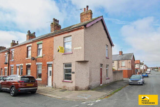 2 bed property, in Kent Street, £95,000