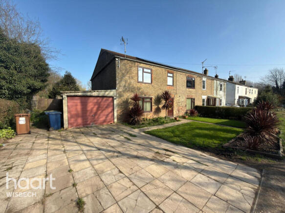 5 bed property, in Bedford Row, £375,000