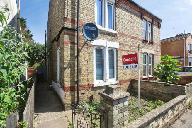 4 bed property, in St. Martins Street, £180,000