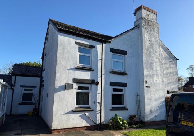 3 bed property, in 2 Old Eagle & Child Cottages, £100,000